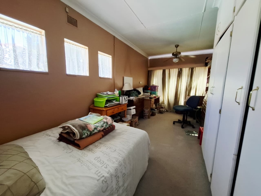 4 Bedroom Property for Sale in Generaal De Wet Free State